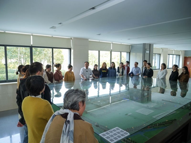 P1030123.jpg